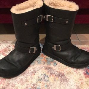 Leather moto Uggs